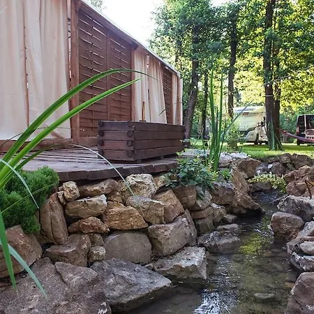Chalet Rustikalna Chalupka Pri Jazere Nemsova